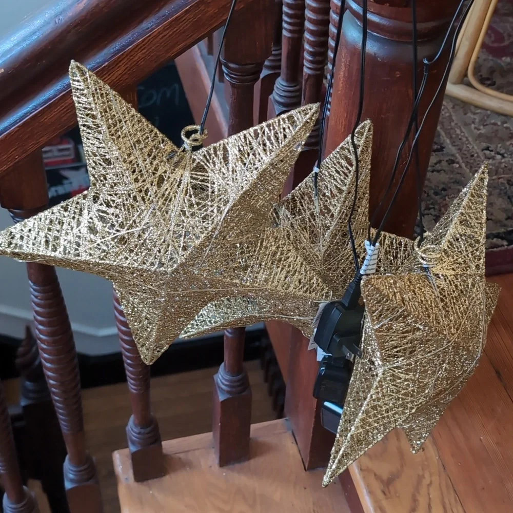 Three 3 Large Blinking Hanging Stars with Plugs